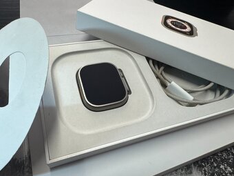 Apple Watch Ultra 49mm Titanium, komplet balení, záruka - 4