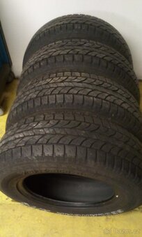 YOKOHAMA 215/70 R16 100S - 4