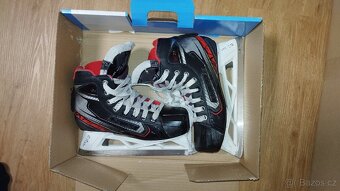 Brankářské brusle Bauer Vapor vel. 4 - 4