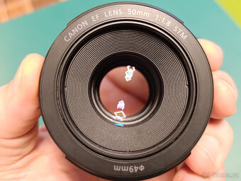 Canon EF 50mm 1.8 STM jako nový, legendární portrétní/makro - 4