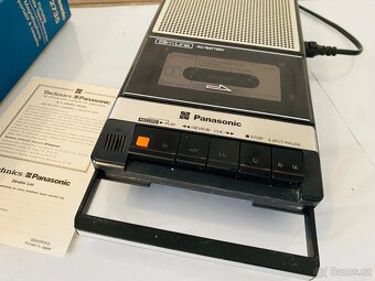 Kazetový magnetofon Panasonic RQ 2735, rok 1979 - 4