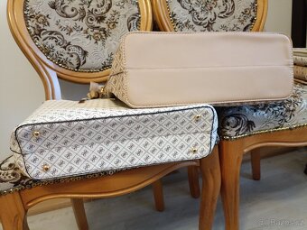 Kabelka Guess s peněženkou a popruhem. - 4