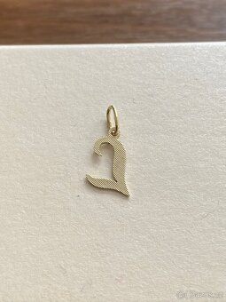 Zlatý přívěsek - 4