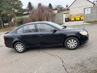 Octavia 2 facelift 2009 1.4i  237t km plně funkční - 4