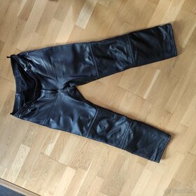 Prodám dámskou koženou bundu+ kalhoty+ boty PSI Hubik - 4