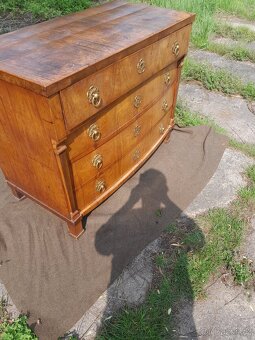 Starožitná komoda - 4