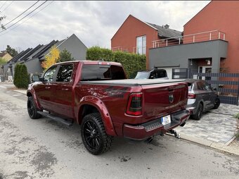 Půjčovna Dodge RAM 1500 HEMI - 4