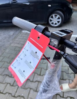 NOVA - Elektricka kolobezka - 350W - 30KM/h - 4