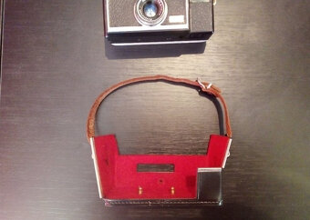 Kodak Instamatic 324 - 4