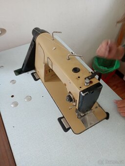 Prodám šicí stroj - 4