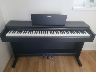 Digitální piano YAMAHA YDP-144 B se židlí - 4
