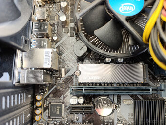 POČÍTAČ INTEL i5-9400, ADATA MSATA 250GB, 8GB RAM - 4