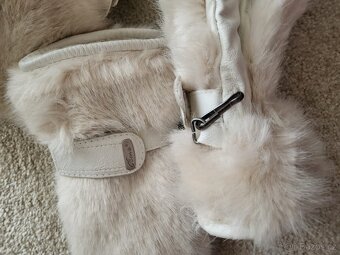 Ušanka a rukavice značky BARTS - 4