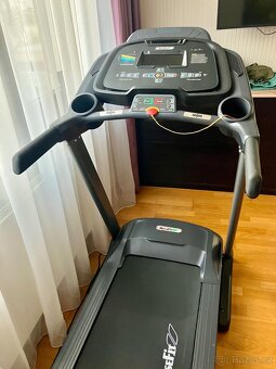 Běhací pás Housefit Spiro i20 run - 4