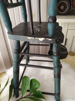 Dřevěná židlička pro penenky - 4