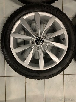 Alu kola VOLKSWAGEN R17 5X112 ZIMNÍ PNEU 205/50 R17 - 4