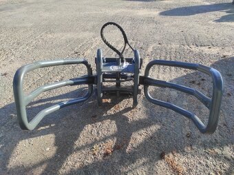 Kleště na kulaté balíky- max. rozevření 160cm - 4