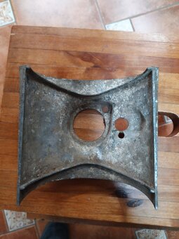 Kryt karburátoru panelka - 4