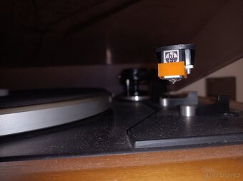 Tesla NC430 gramofonové šasí - 4