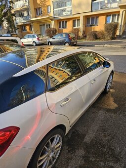 CITROËN DS5, 2.0. hatchback - 4