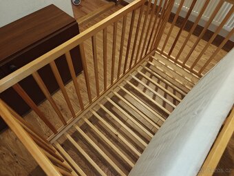 Dětská postýlka 120x60 + matrace - 4