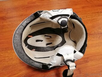 Lyžařská přilba - 4