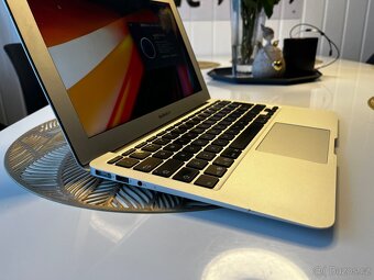 Macbook Air 11’ 256 SSD 8gb RAM - 4