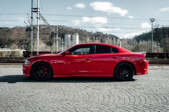 DODGE CHARGER HELLCAT 6.2 SUPERCHARGED V8 - 4