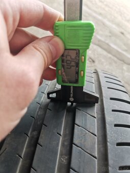Pirelli 215/55 R17 letní - 4