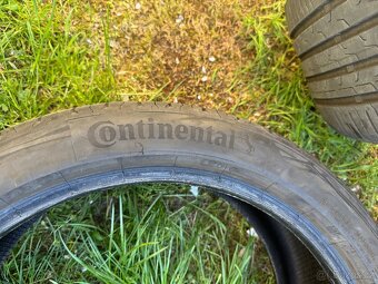 225/40R18 - 4