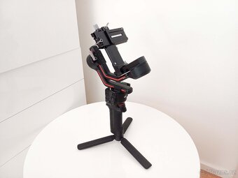 Stabilizátor DJI RS 3 - 4