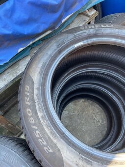 Zimní pneumatiky 225/60 R18 - 4