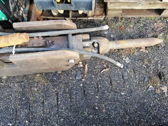 Hydraulické bourací kladivo ZTS HRK 800 - 4