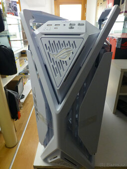 ASUS ROG Hyperion GR701 WHITE - 4
