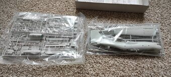 Revell plastiková stavebnice letadla C-160 Transall měř1:72 - 4