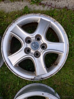 Prodám alu disky Hyundai Santa Fé - 4