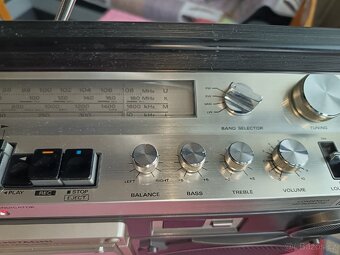 Hitachi - 4