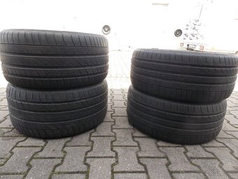 2-rozměrná sada letních pneu BMW 275/40 R20 + 315/35 R20 - 4