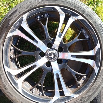 Prodám disky a pneu 215/45 R17 - 4