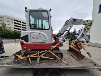 minibagr Takeuchi TB225 - 4