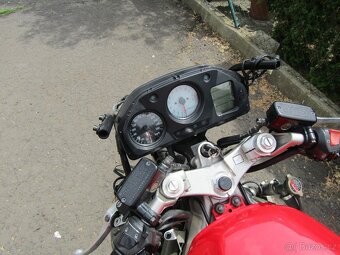 Honda VFR 800 - 4