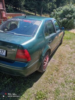 Volkswagen Bora 2,0 i (benzín,85 kW) - 4