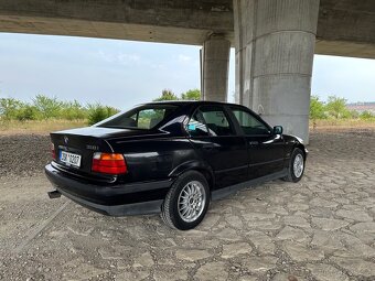 BMW E36 318i - 4