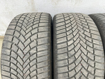 235/40R19 zimní pneu BRIDGESTONE BLIZZAK LM005 - 4