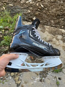 Brusle Bauer Supreme Mach - 4