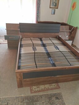 Postel 160x200 s úložným prostorem - 4