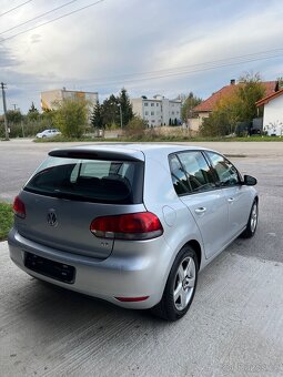 Volkswagen Golf 6 TrendLine 1.6 Benzin + LPG = Top Stav = - 4
