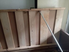 Starožitné postele na chalupu s úložným prostorem - 4