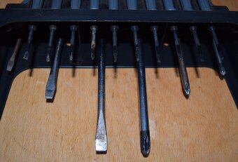 sada šroubováků se stojánkem - 4