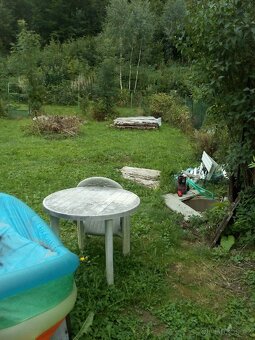 Chata na prodej,celoročně obyvatelná na vlastním pozemku. - 4